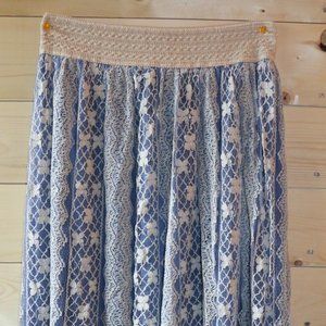 Bohemian Style Lace Overlay Maxi Skirt